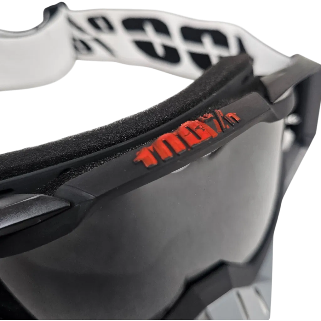 GAFAS 100 NEGRO-Photoroom (2).webp