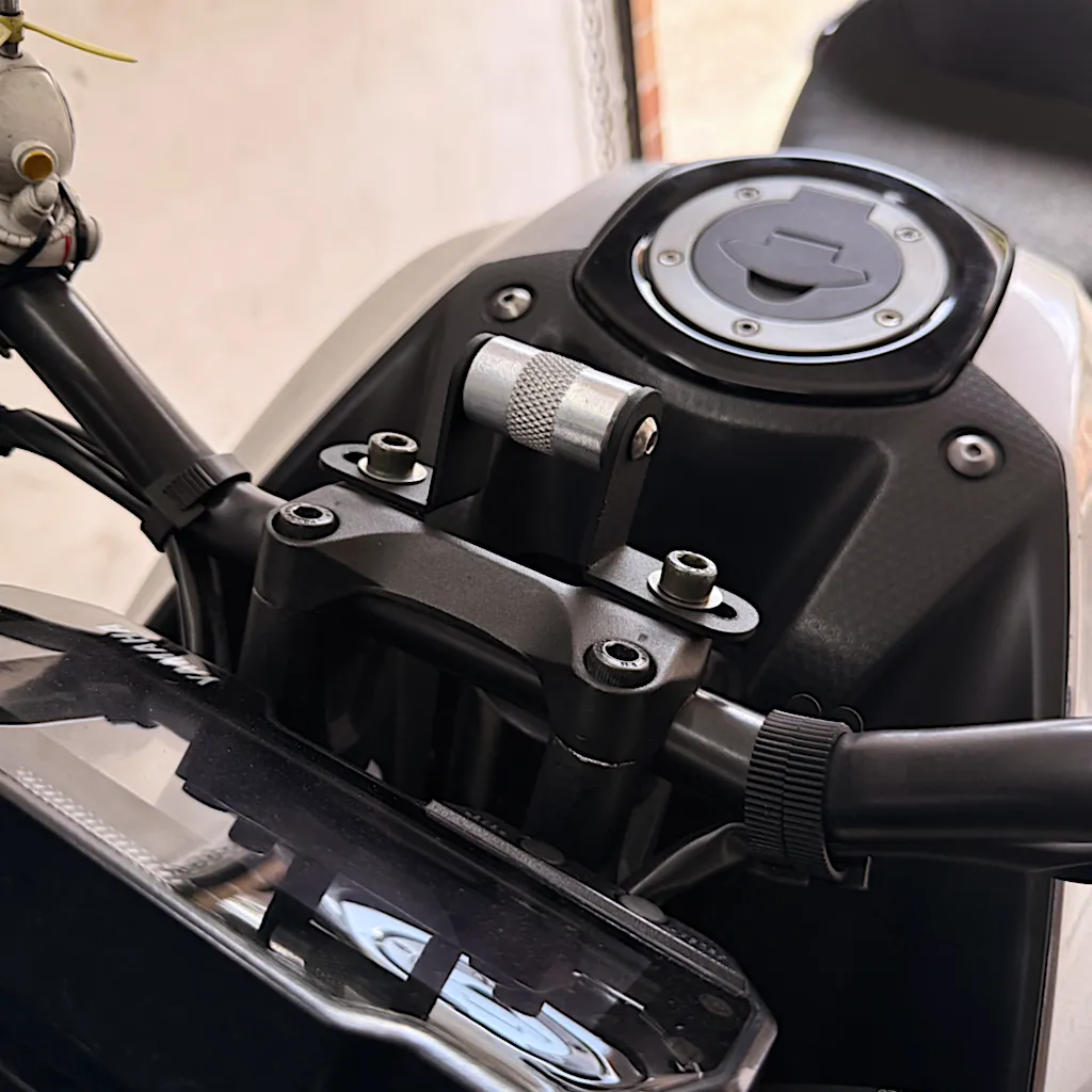 SOPORTE GPS - HOLDER PARA ACUTRAX UNIVERSAL2.webp