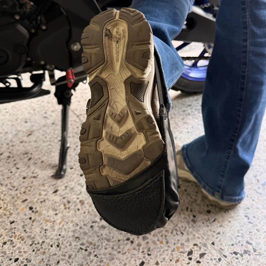 PROTECTOR DE ZAPATO TELA GETO PREMIUM- ZAPATERA2.webp