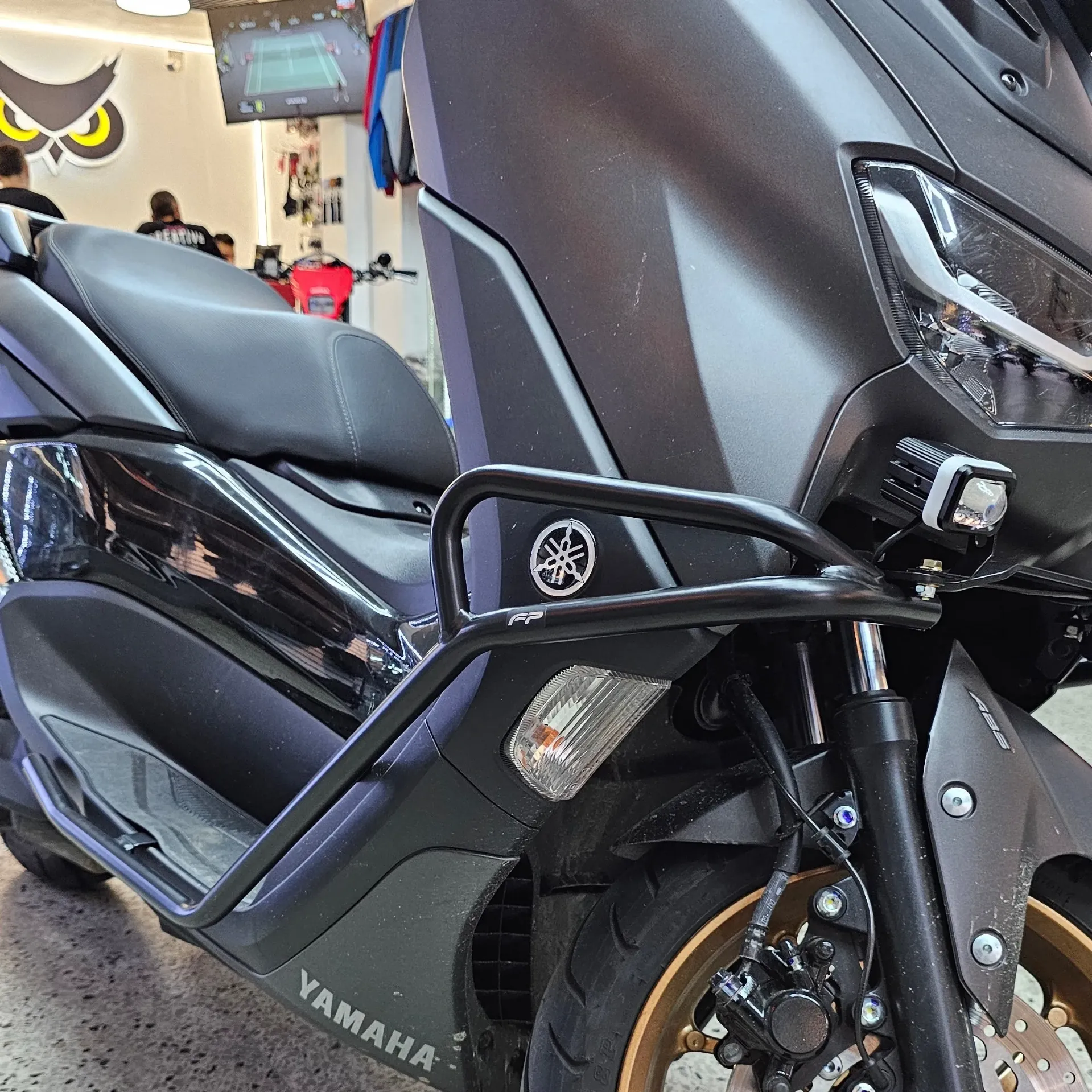 BARRA DE PROTECCIÓN - SLIDER YAMAHA NMAX CONNECTED ARMO