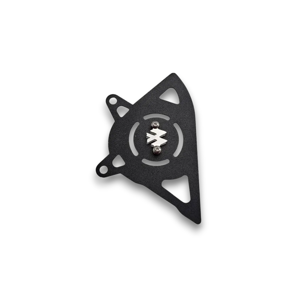PROTECTOR TAPA PIÑON BAJAJ PULSAR N250 (ACERO) (Negro)