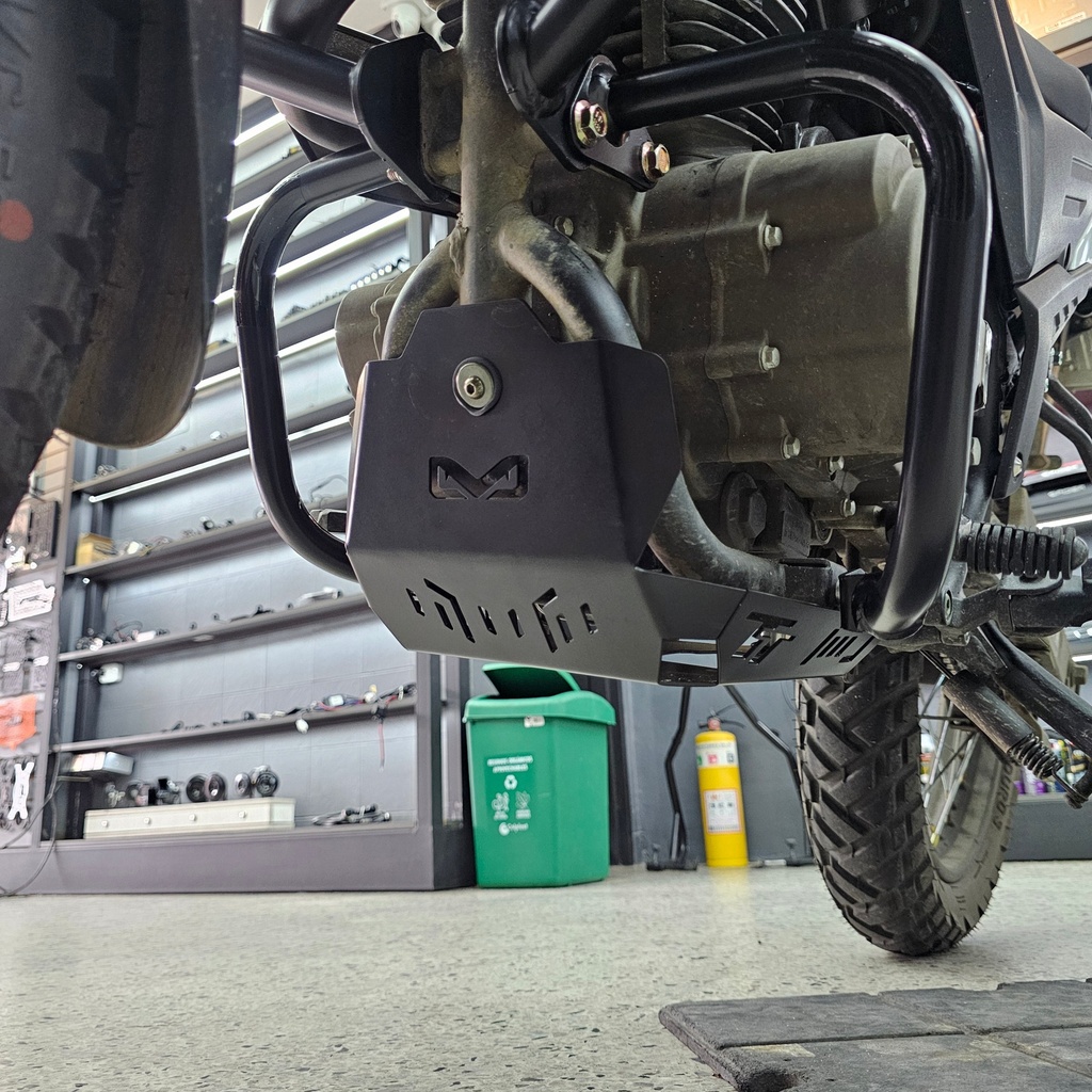 PECHERA AKT TTR - TTX - TTDS - TT 200 ARMO _ PROTECTOR DE MOTOR