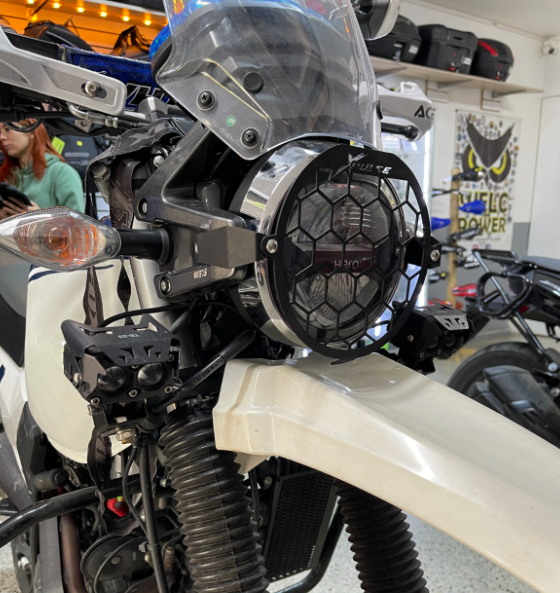 PROTECTOR DE FAROLA HERO XPULSE 200 (ACERO)