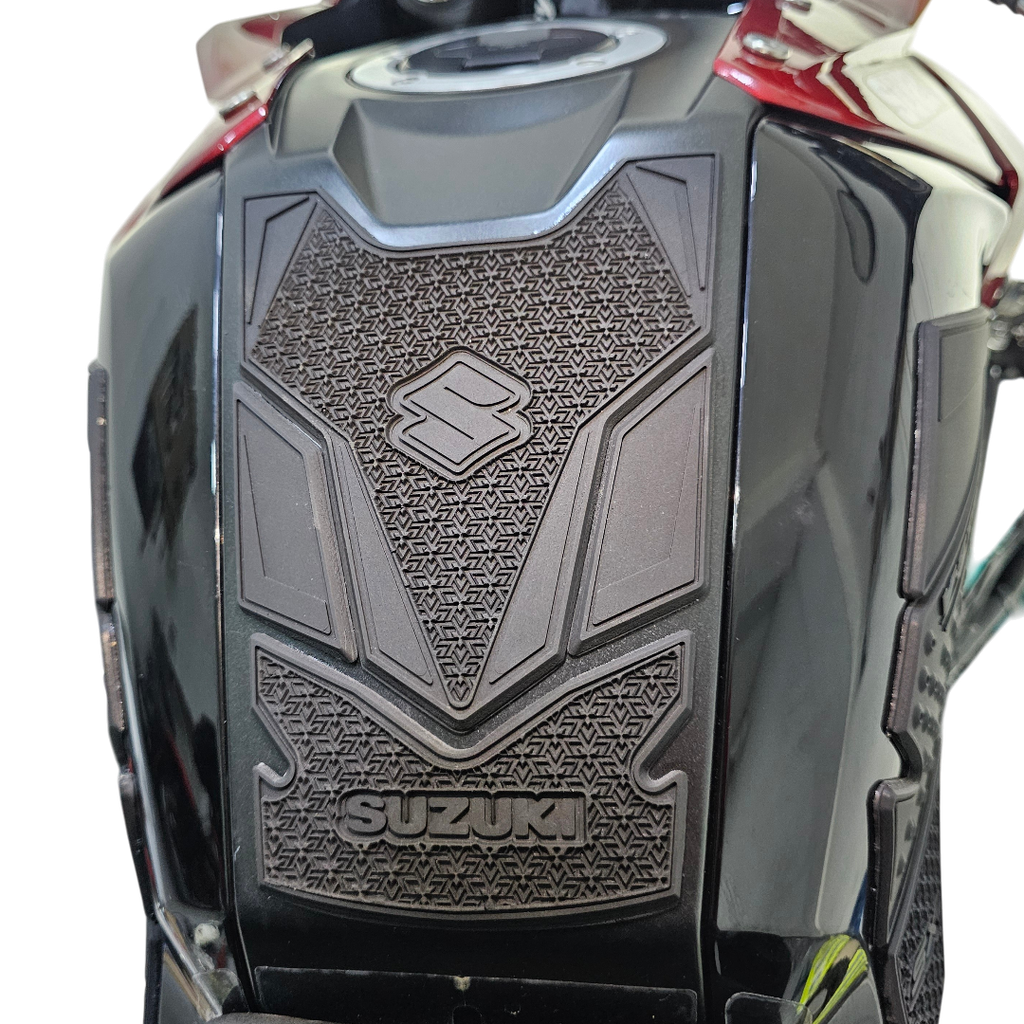 STOMPGRIPS SPECIAL EDITION SUZUKI VSTROM 250 SX - PROTECTOR DE TANQUE (COMPLETO)