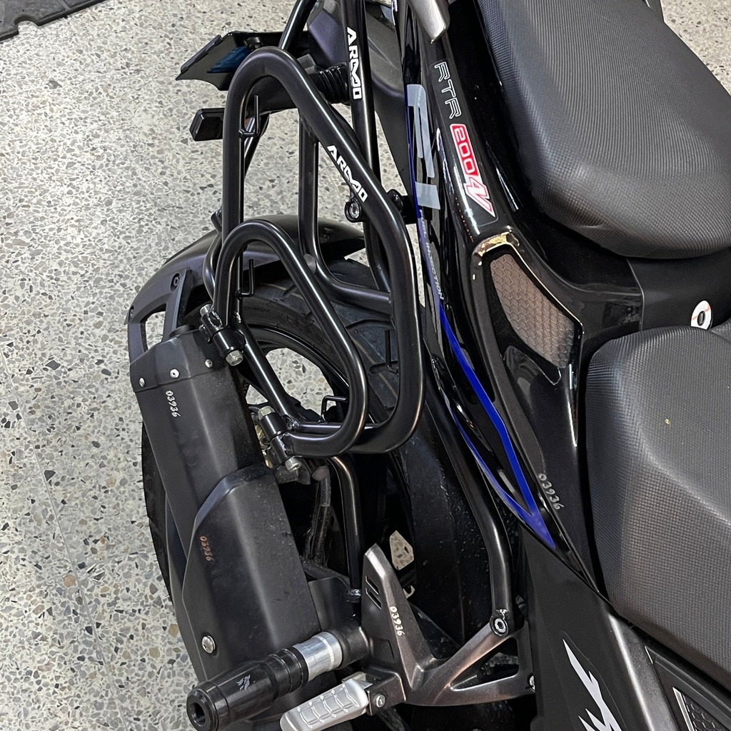 [WP0017] PORTA ALFORJAS TVS APACHE 200 ARMO