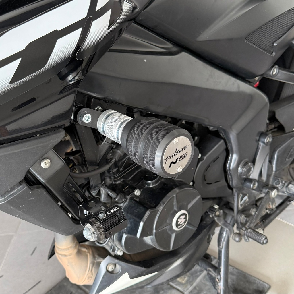 [317] SLIDERS ALTO IMPACTO PULSAR NS 200 (2 PUNTOS DE APOYO)