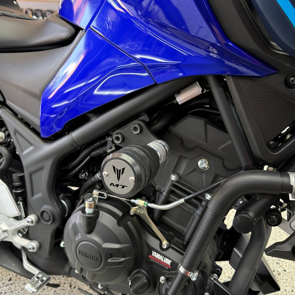 [373] SLIDERS ALTO IMPACTO YAMAHA MT-03