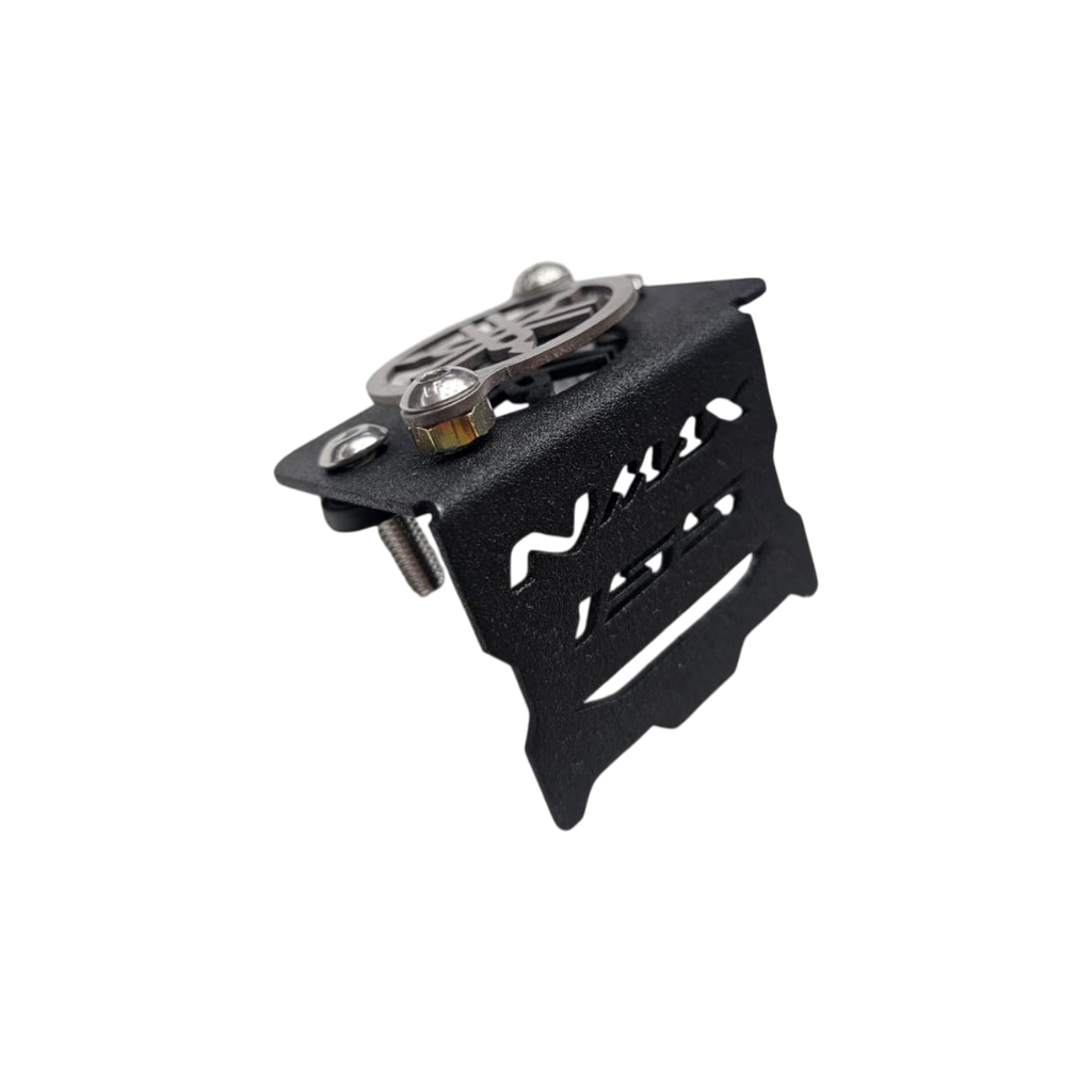 PROTECTOR DE BOMBA FRENO DELANTERO YAMAHA NMAX (ACERO)