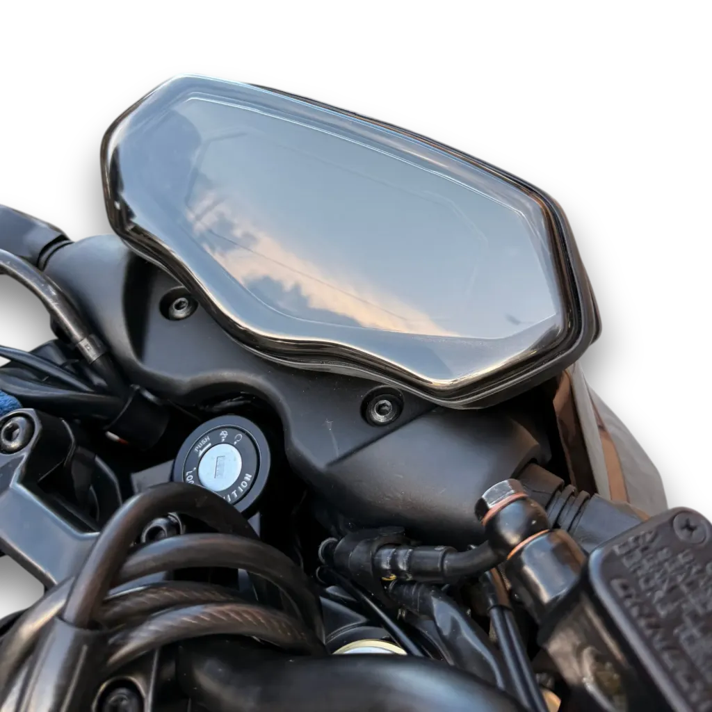 [1981] PROTECTOR DE TACOMETRO BAJAJ PULSAR N160/N250 (Humo)