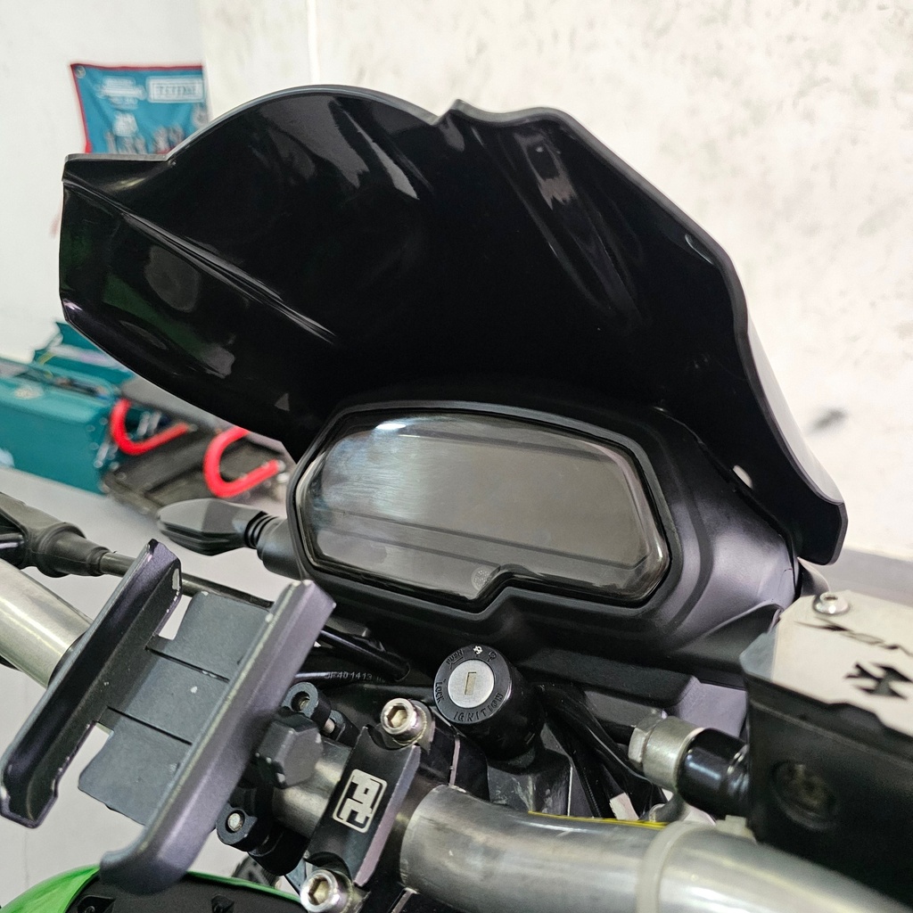[1958] PROTECTOR DE TACOMETRO BAJAJ DOMINAR 250/400 UG (Humo)