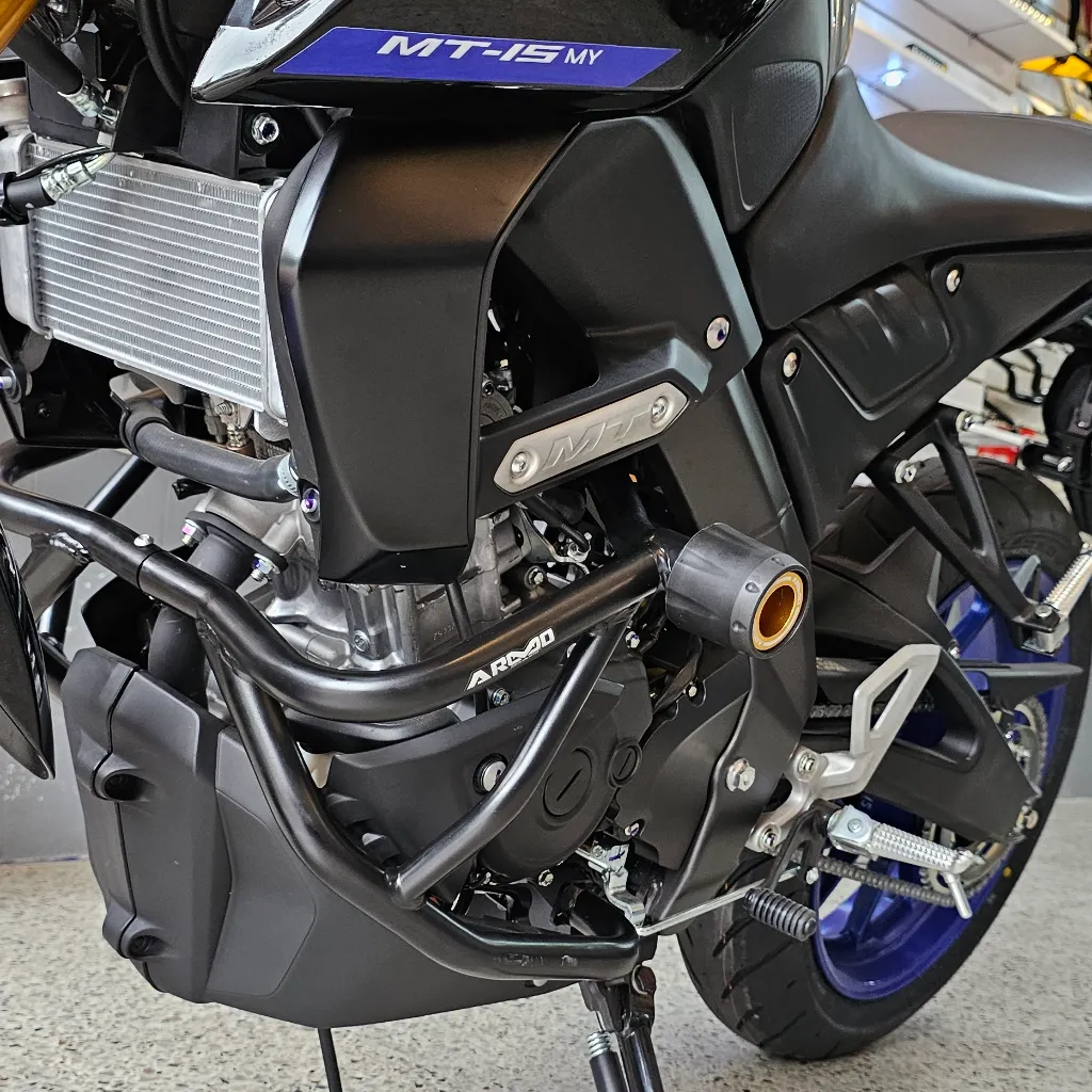 BARRA DE PROTECCIÓN CON SLIDER YAMAHA MT-15 ARMO