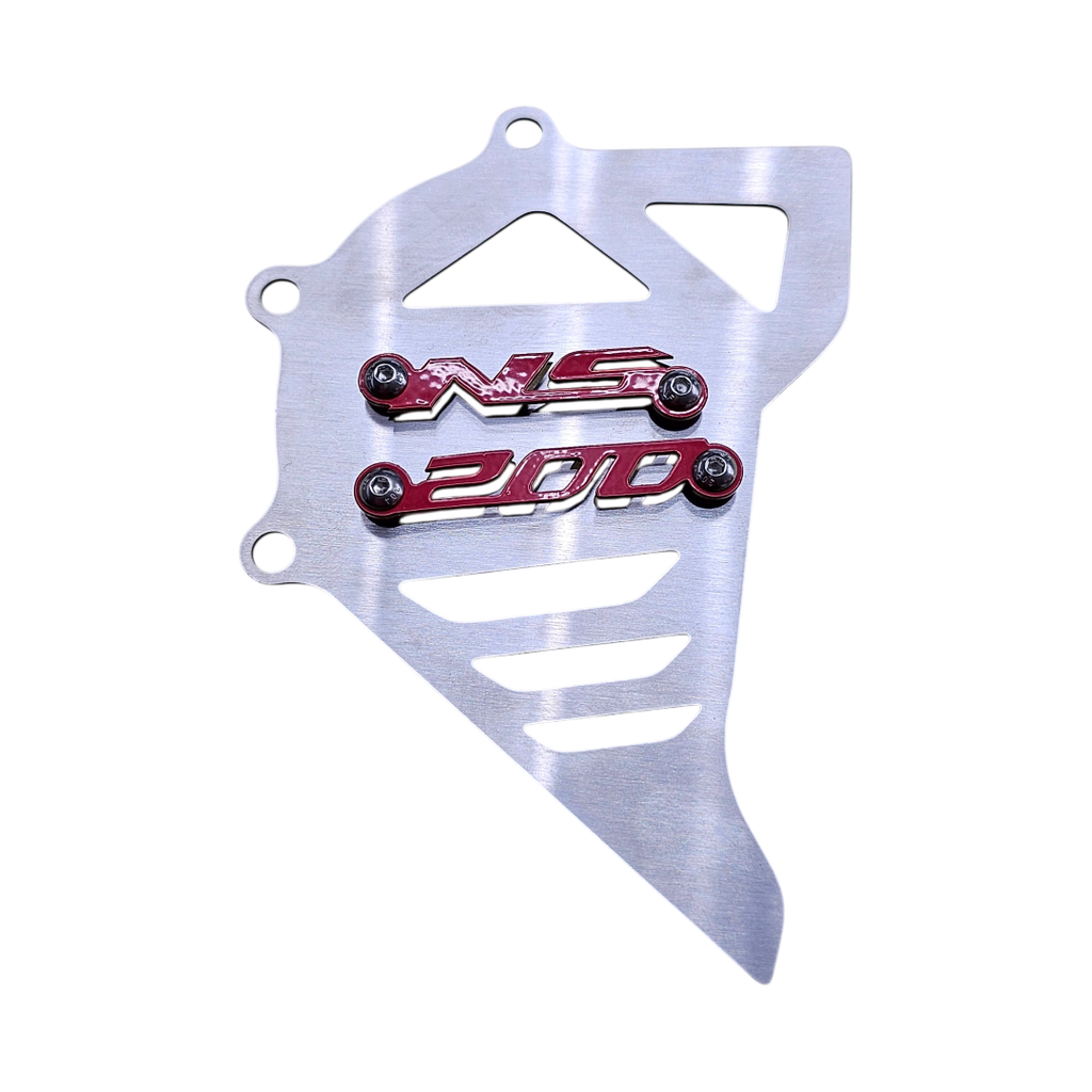 PROTECTOR TAPA PIÑON BAJAJ PULSAR NS 200 (ACERO)