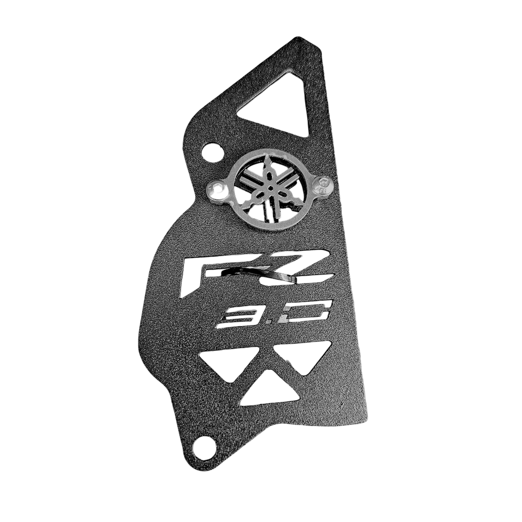 [2076] PROTECTOR TAPA PIÑON YAMAHA FZ 3.0 (ACERO) (Negro)