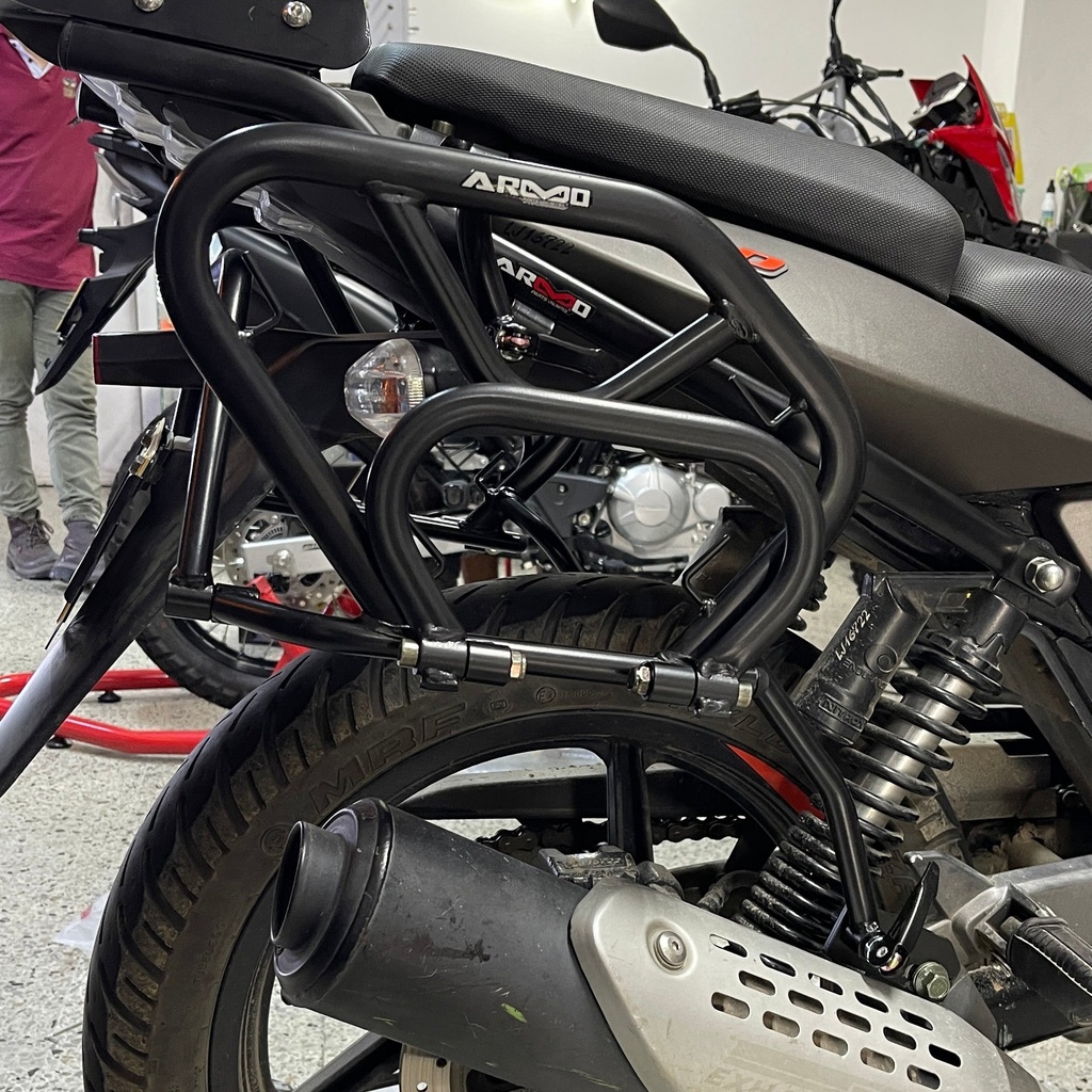 [WP0081] PORTA ALFORJAS PULSAR 180 - 200 - 220 ARMO