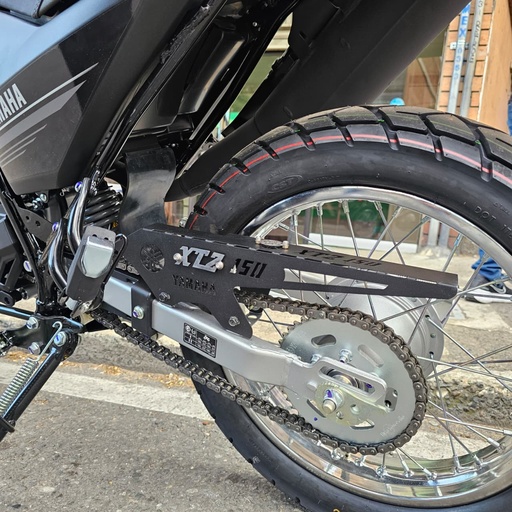 GUARDA CADENA YAMAHA XTZ 150 (ACERO)