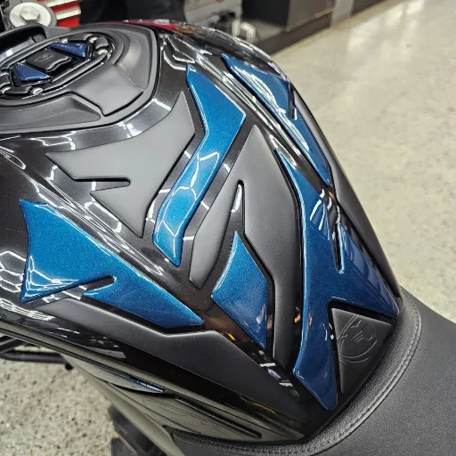 STOMPGRIPS LUXUS BAJAJ DOMINAR - PROTECTOR DE TANQUE (COMPLETO)