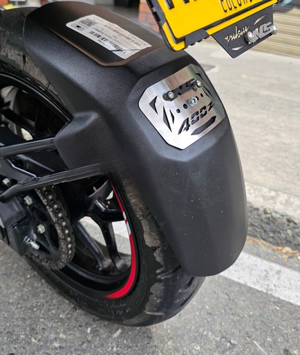 LUJO GUARDABARRO TRASERO BAJAJ PULSAR NS400Z (ACERO)