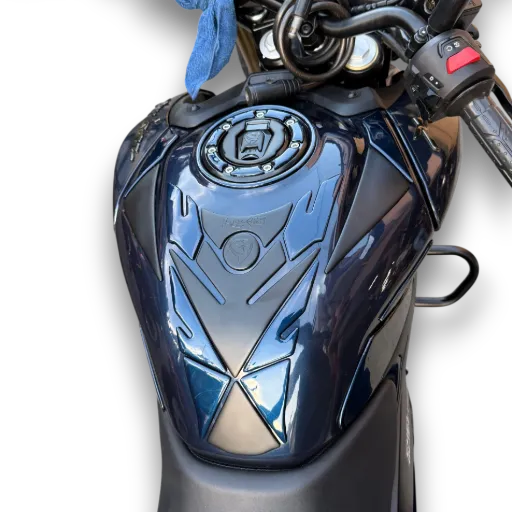STOMPGRIPS LUXUS PULSAR N160/250 - PROTECTOR DE TANQUE (COMPLETO)
