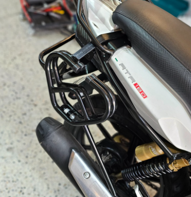 PORTA ALFORJAS TVS APACHE 2V WP