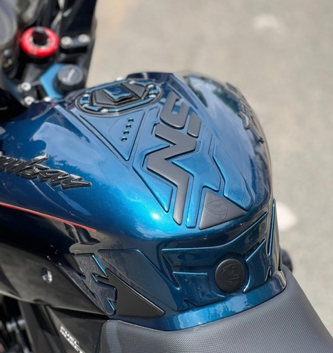 STOMPGRIPS LUXUS BAJAJ PULSAR NS - PROTECTOR DE TANQUE (COMPLETO)