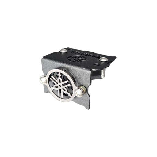PROTECTOR DE BOMBA FRENO DELANTERO YAMAHA UNIVERSAL (ACERO)