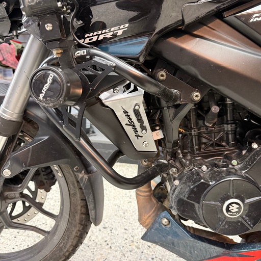 PROTECTORES LATERALES RADIADOR - LIQUIDO REFRIGERANTE BAJAJ PULSAR NS 200 (ACERO)