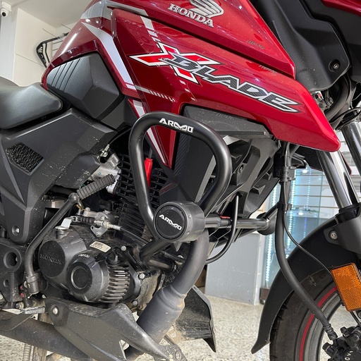 BARRA DE PROTECCIÓN CON SLIDER HONDA XBLADE 160 ARMO