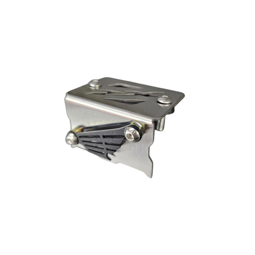 PROTECTOR DE BOMBA FRENO DELANTERO HONDA XR (ACERO)