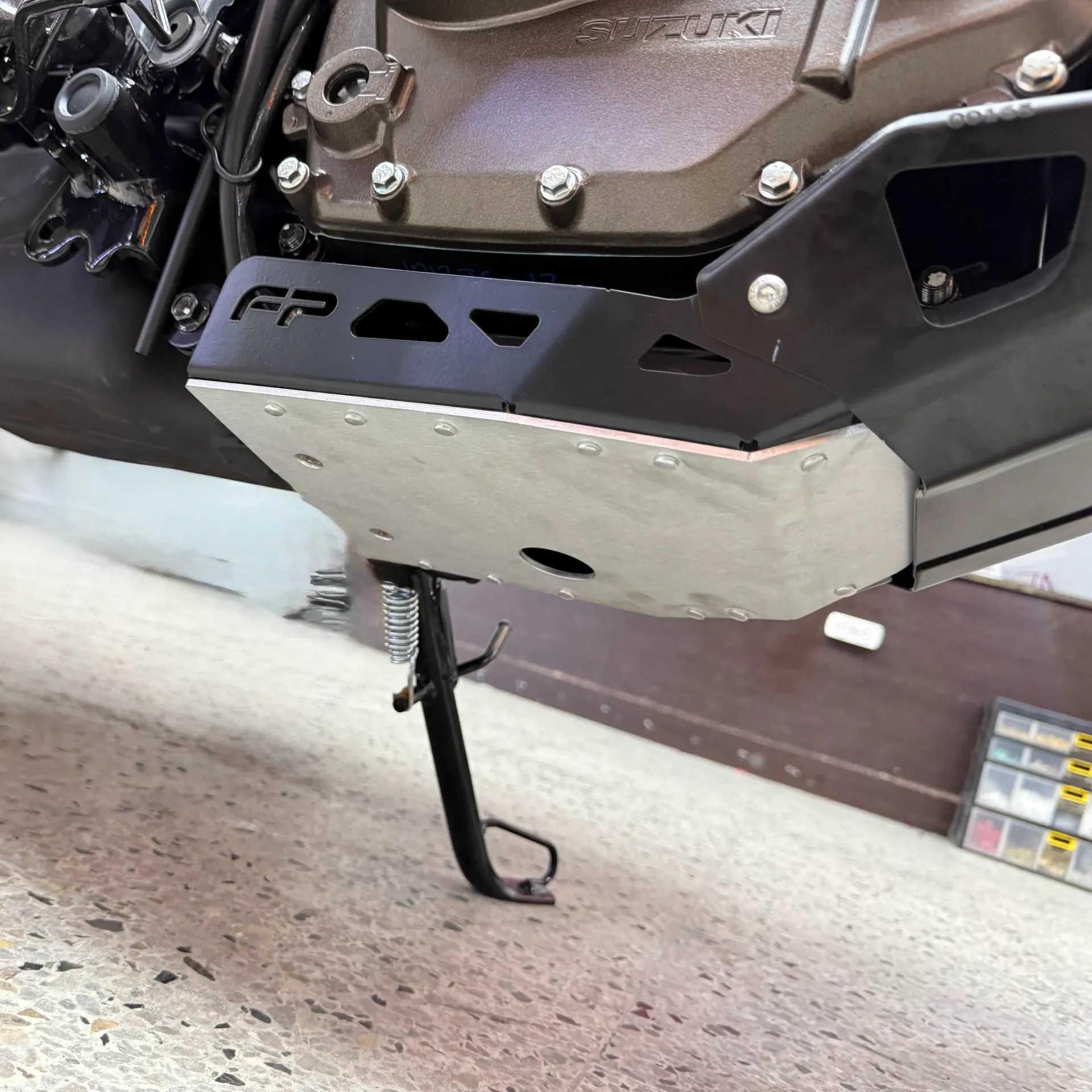 PECHERA SUZUKI VSTROM 250 SX FP - PROTECTOR DE MOTOR